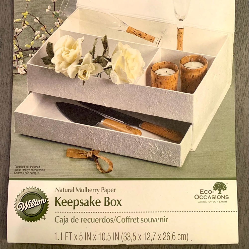 NWOT Wilton natural mulberry paper covered keepsake box.